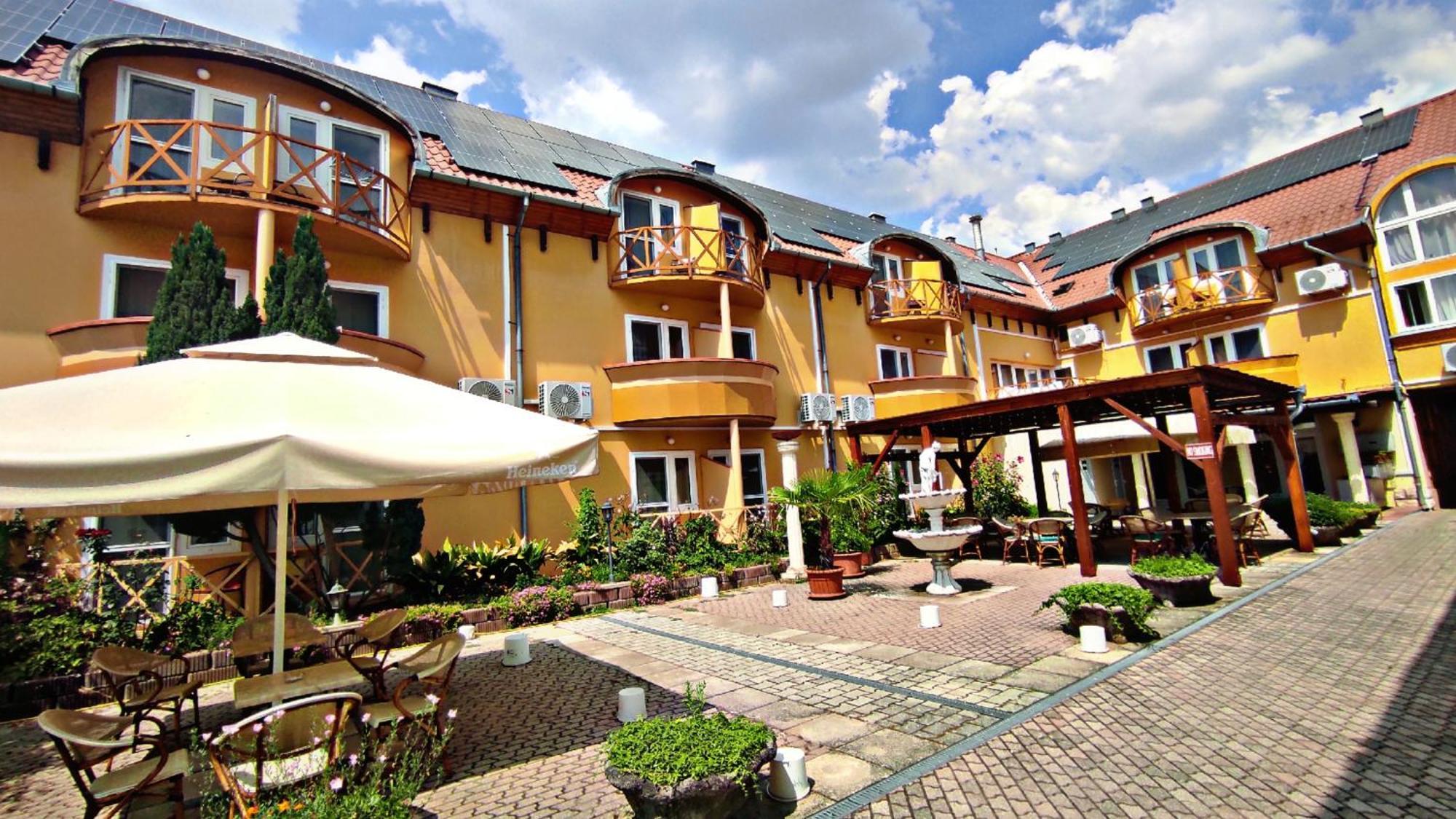 Atrium Hotel Harkány Dış mekan fotoğraf